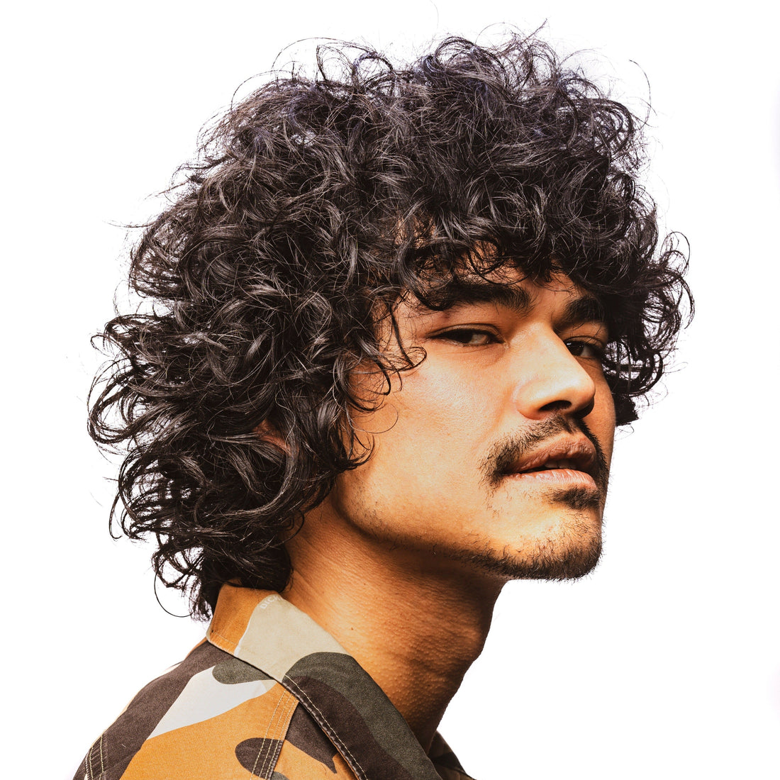 How to Style Men’s Curly Hair